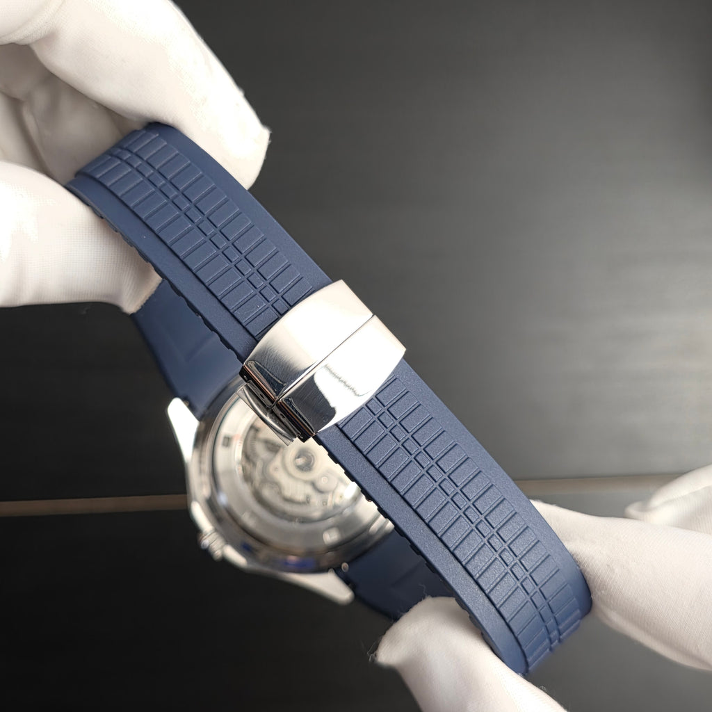 Seiko Aquanaut Blue
