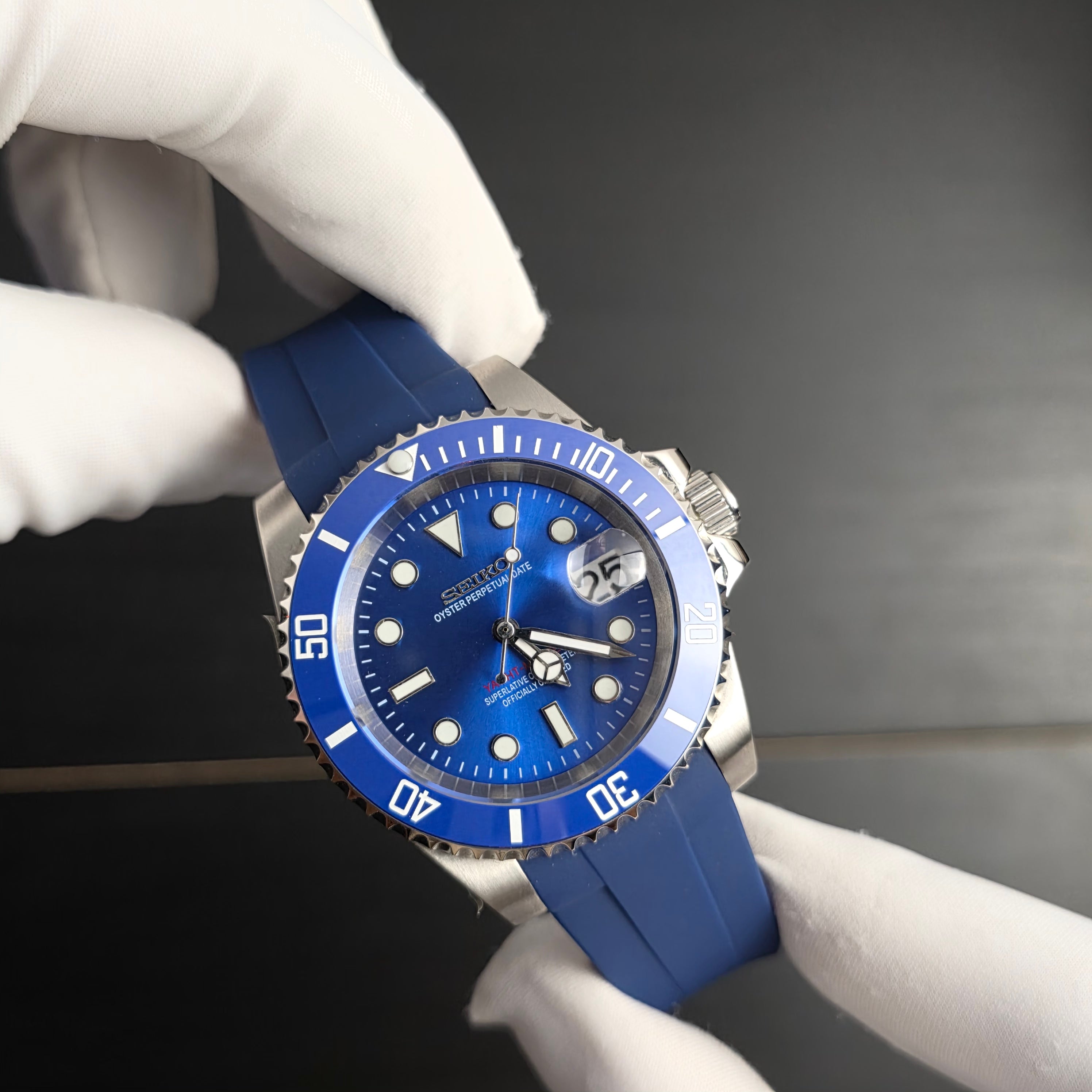 Seiko Submariner Blue
