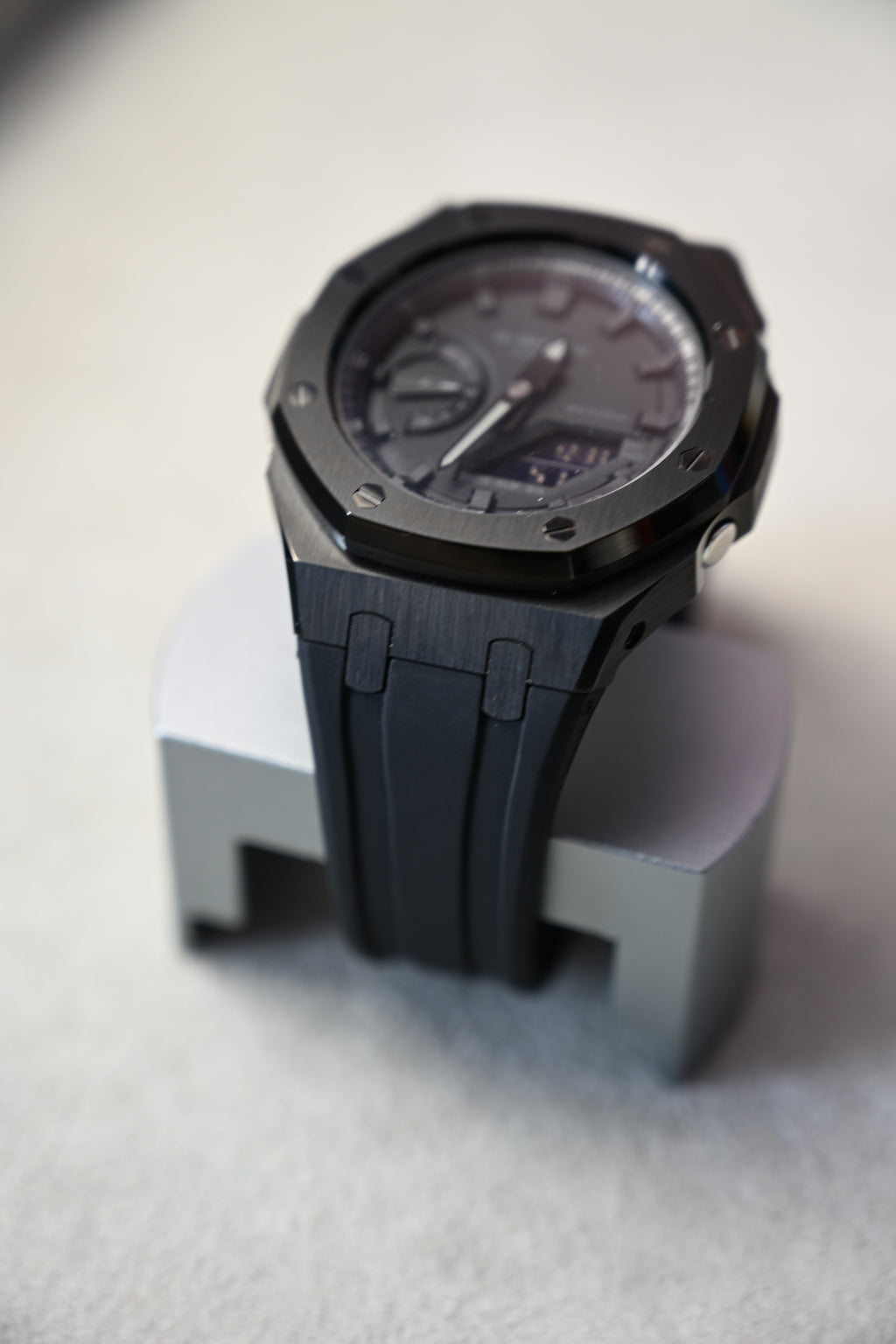 G-Shock Custom All Black – ceas asamblat de Alexie Collection, poza 3