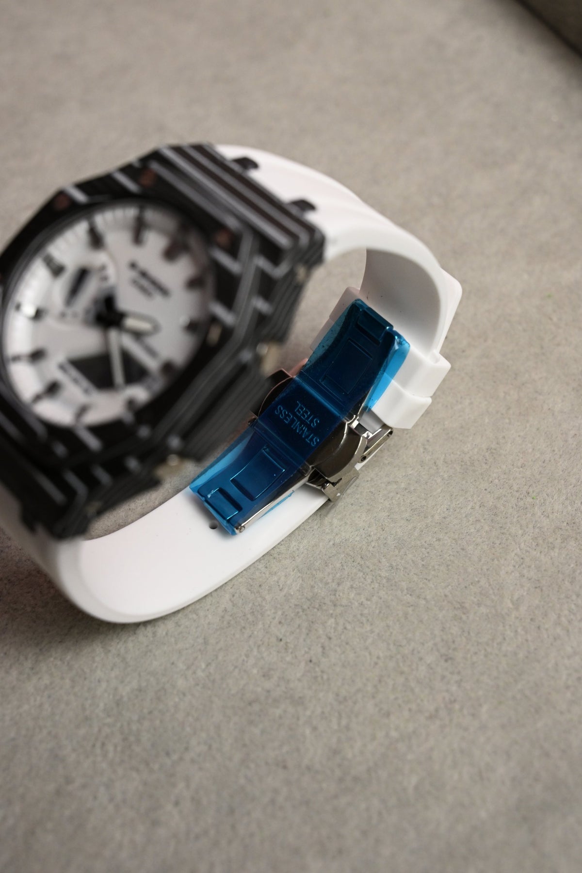 G-Shock Custom Carbon White