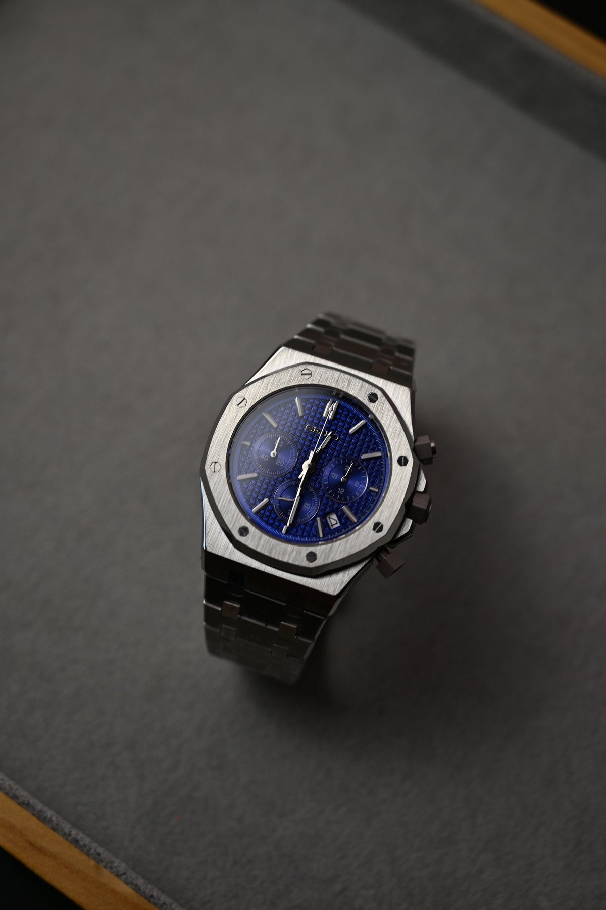 Royal Oak Chrono Blue – ceas asamblat de Alexie Collection