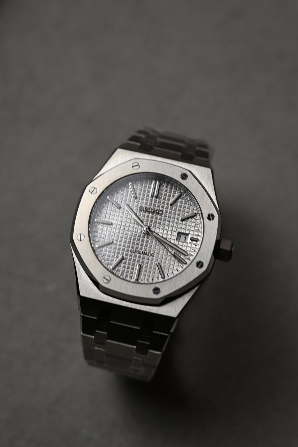 Royal Oak White – ceas asamblat de Alexie Collection