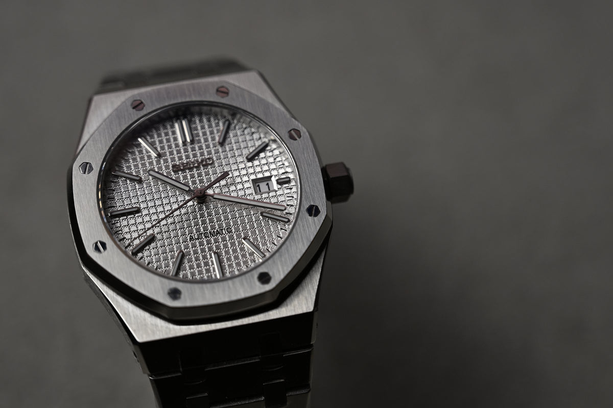 Royal Oak White – ceas asamblat de Alexie Collection