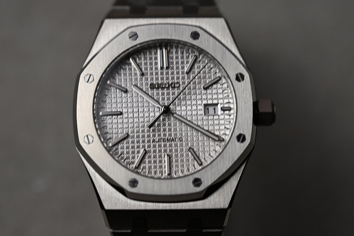 Royal Oak White – ceas asamblat de Alexie Collection