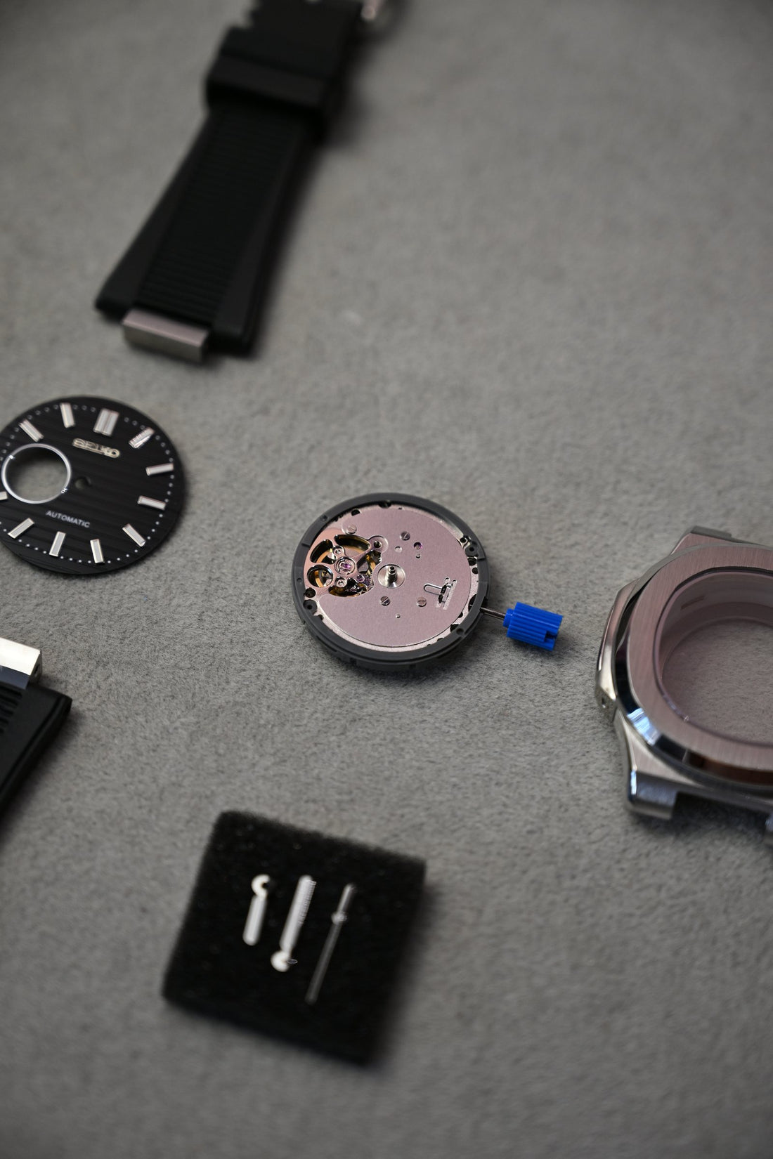 Nautilus Open Heart Black – piese înainte de asamblare