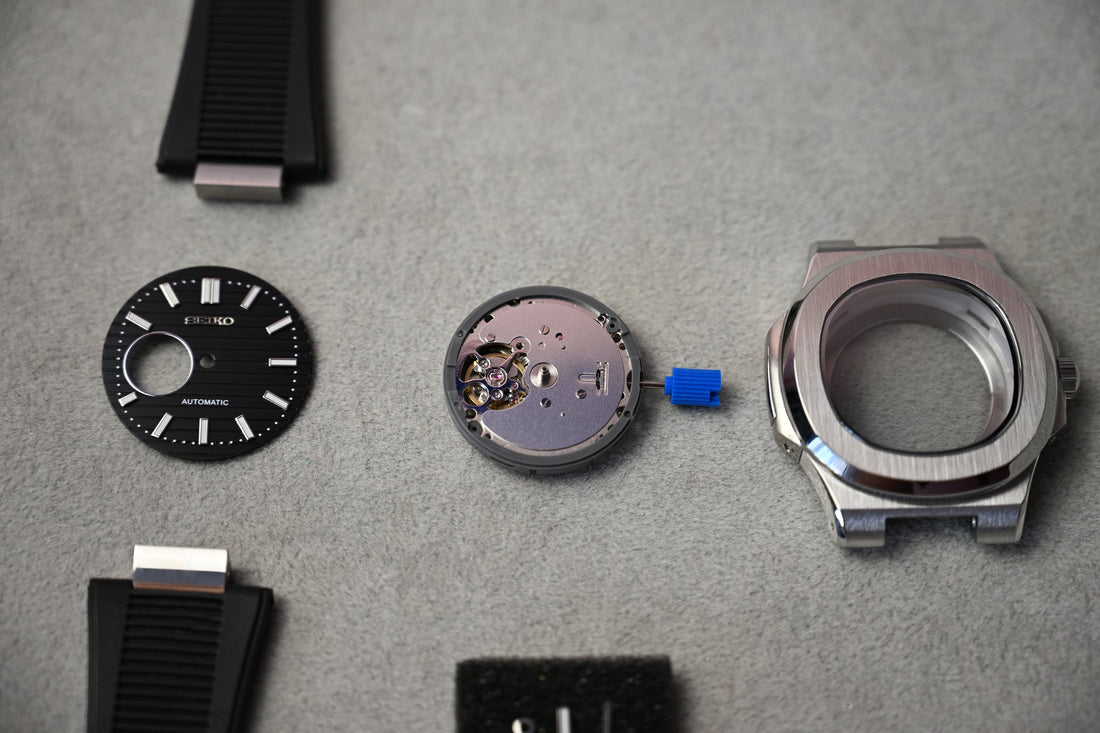 Nautilus Open Heart Black – piese înainte de asamblare