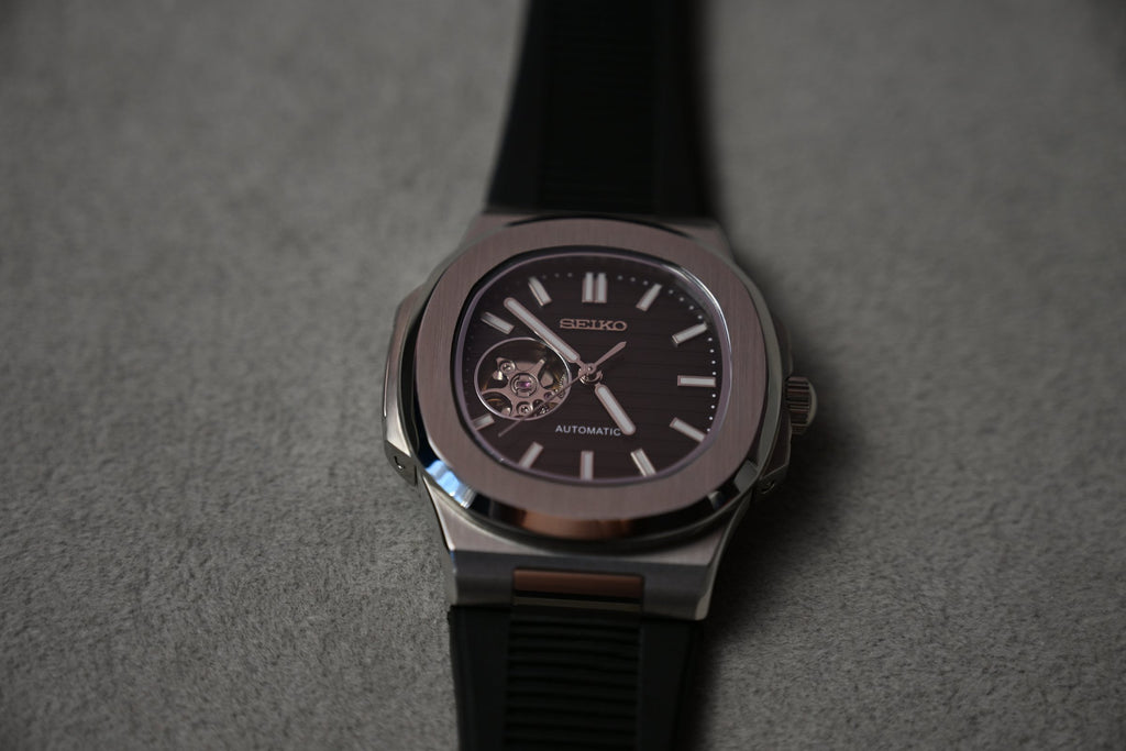 Nautilus Open Heart Black – ceas asamblat de Alexie Collection