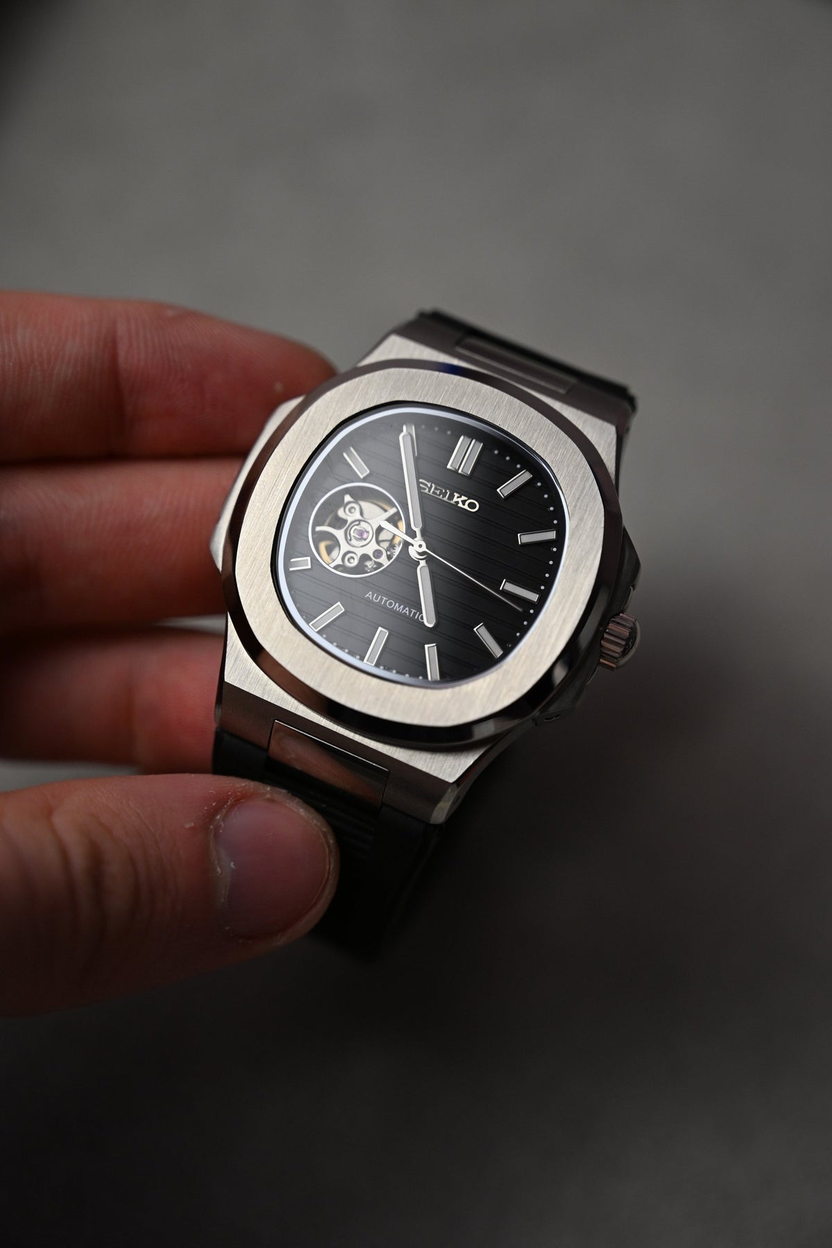 Nautilus Open Heart Black – ceas asamblat de Alexie Collection