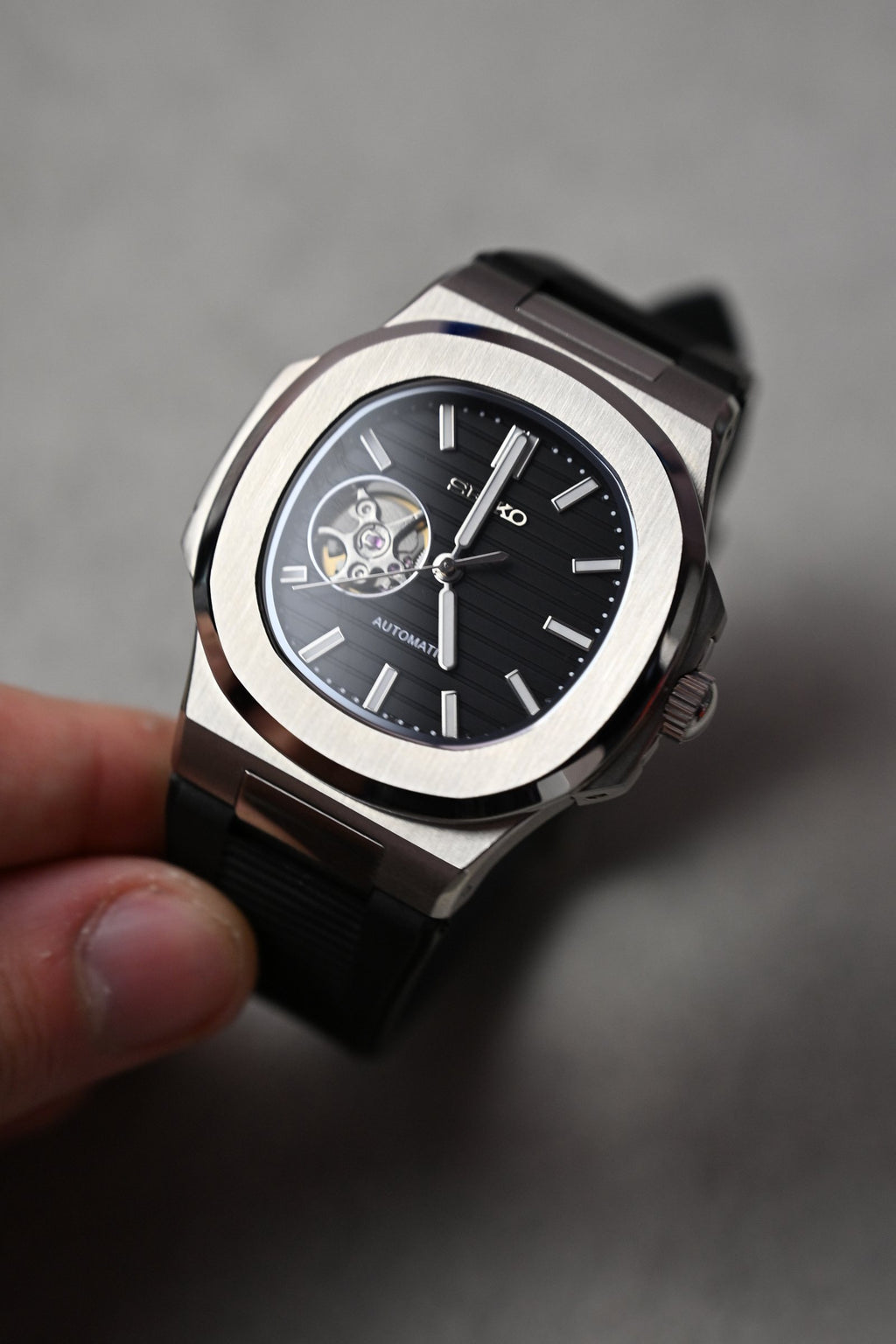Nautilus Open Heart Black – ceas asamblat de Alexie Collection