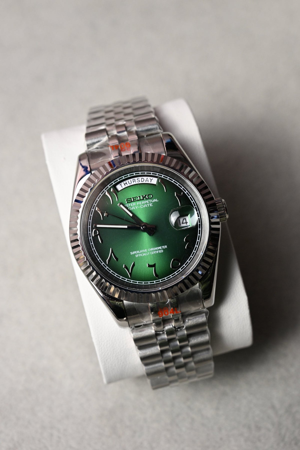 Day-Date Green Arab – ceas asamblat de Alexie Collection