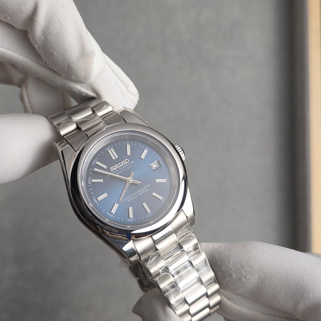 Seiko Datejust Blue Smooth Bezel