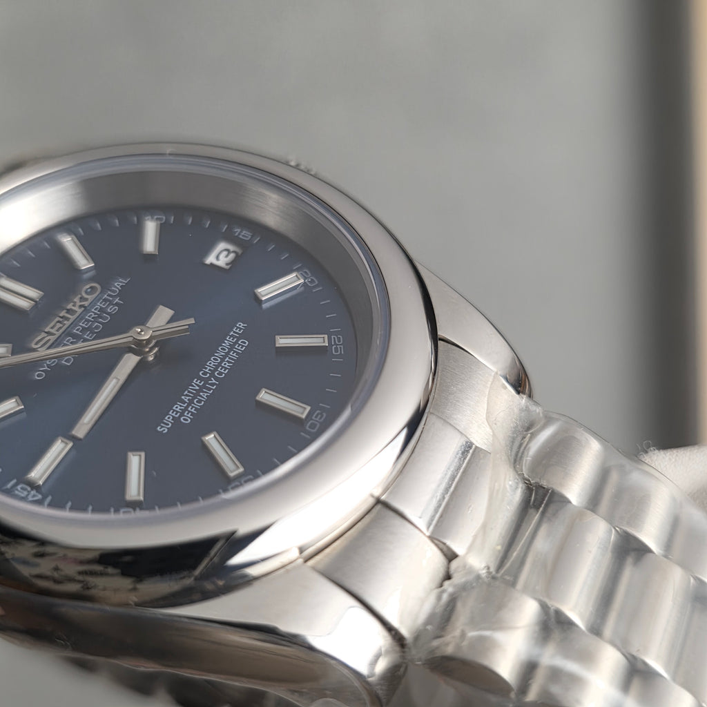 Seiko Datejust Blue Smooth Bezel