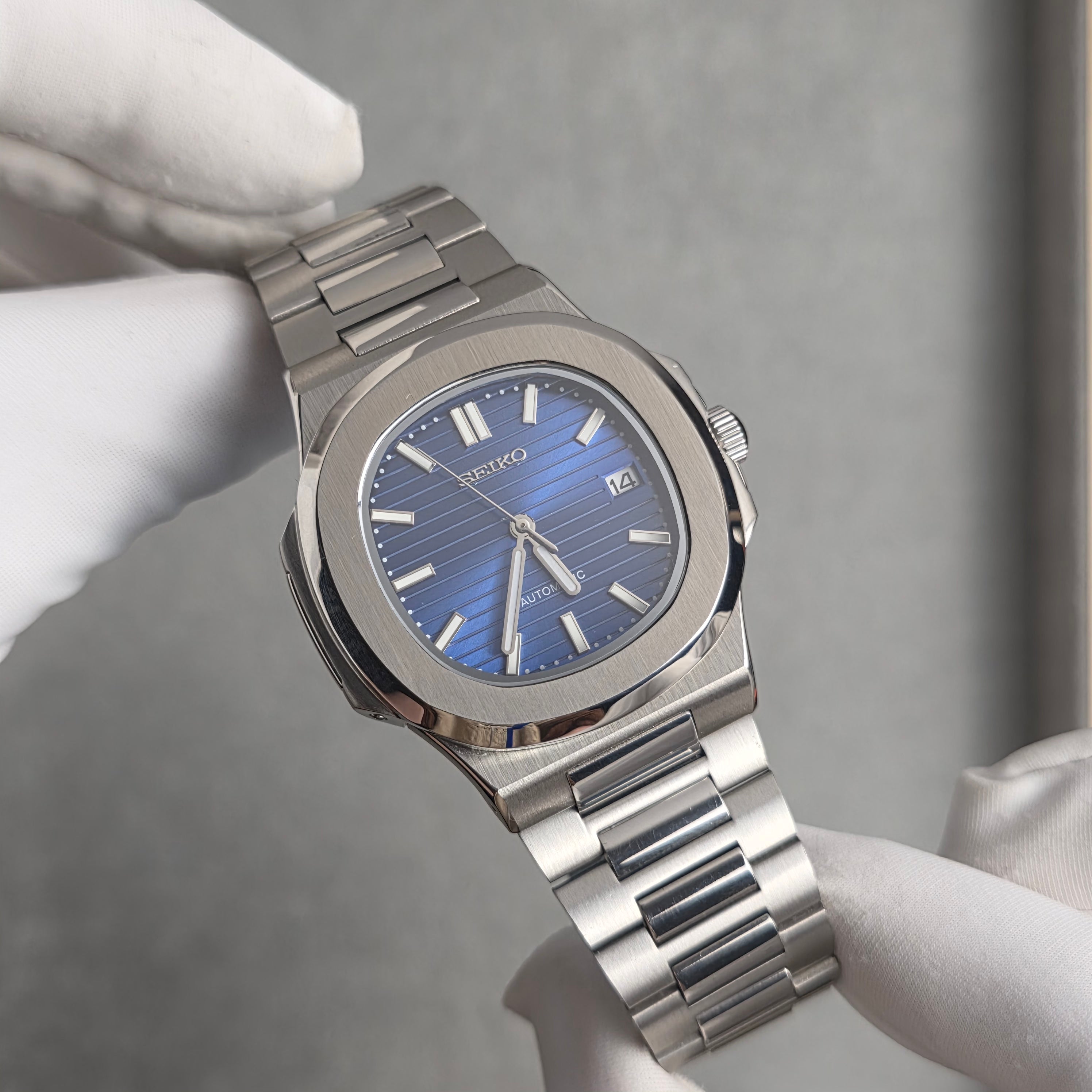 Nautilus|Blue