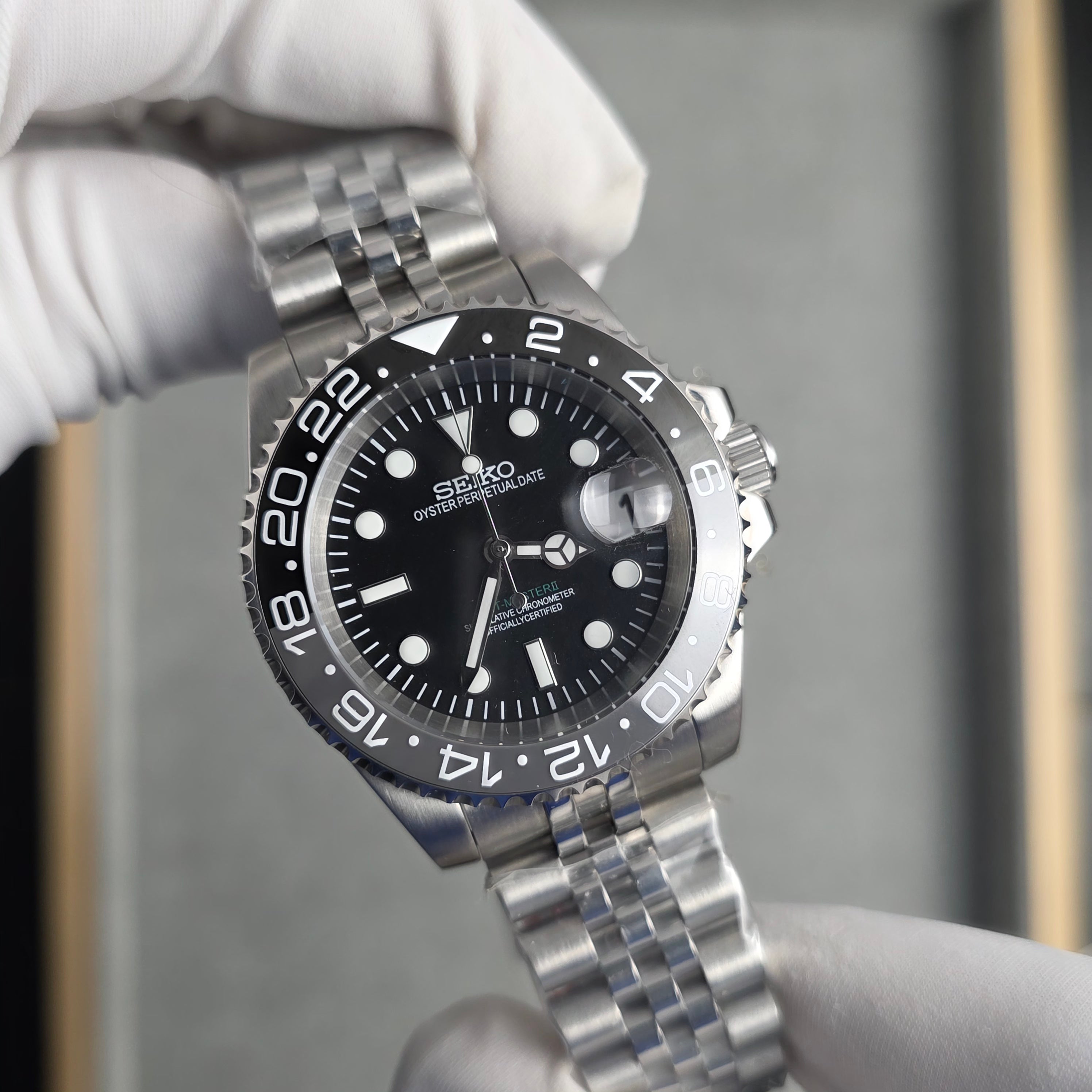Seiko|Bruce Wayne