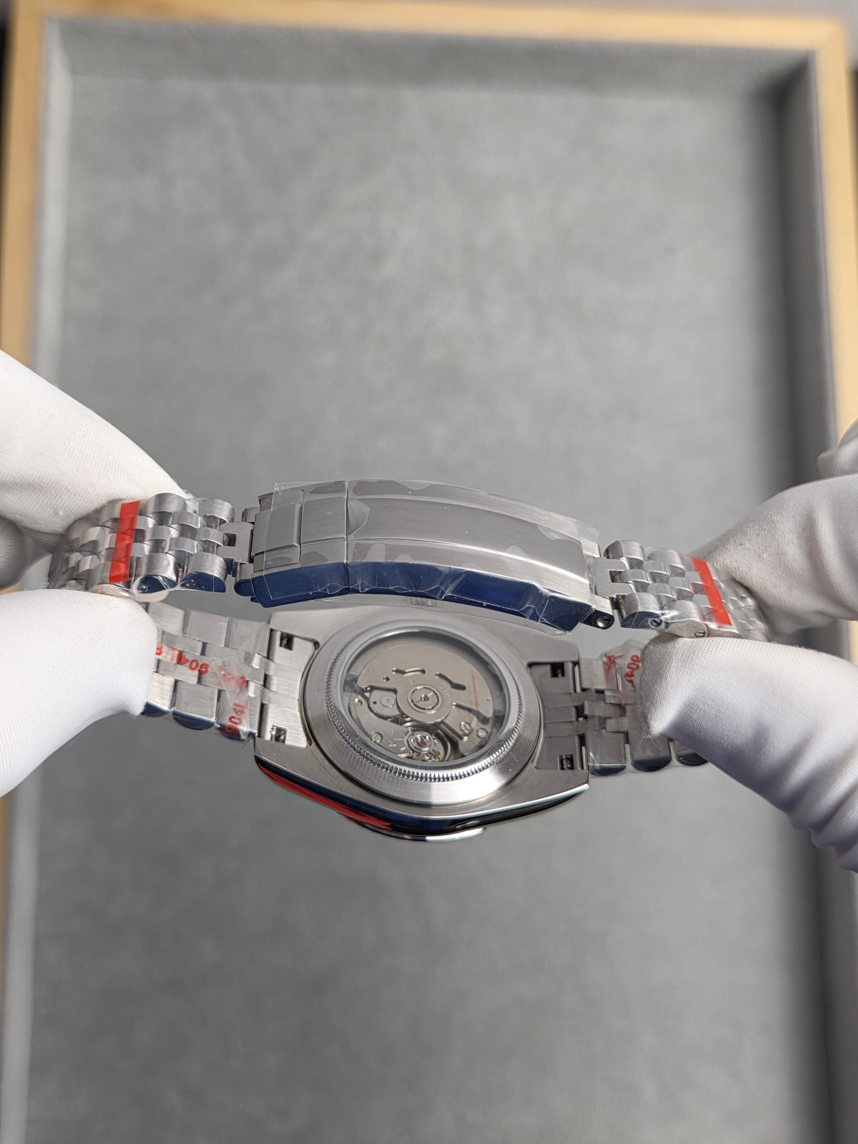 Seiko Date Just White