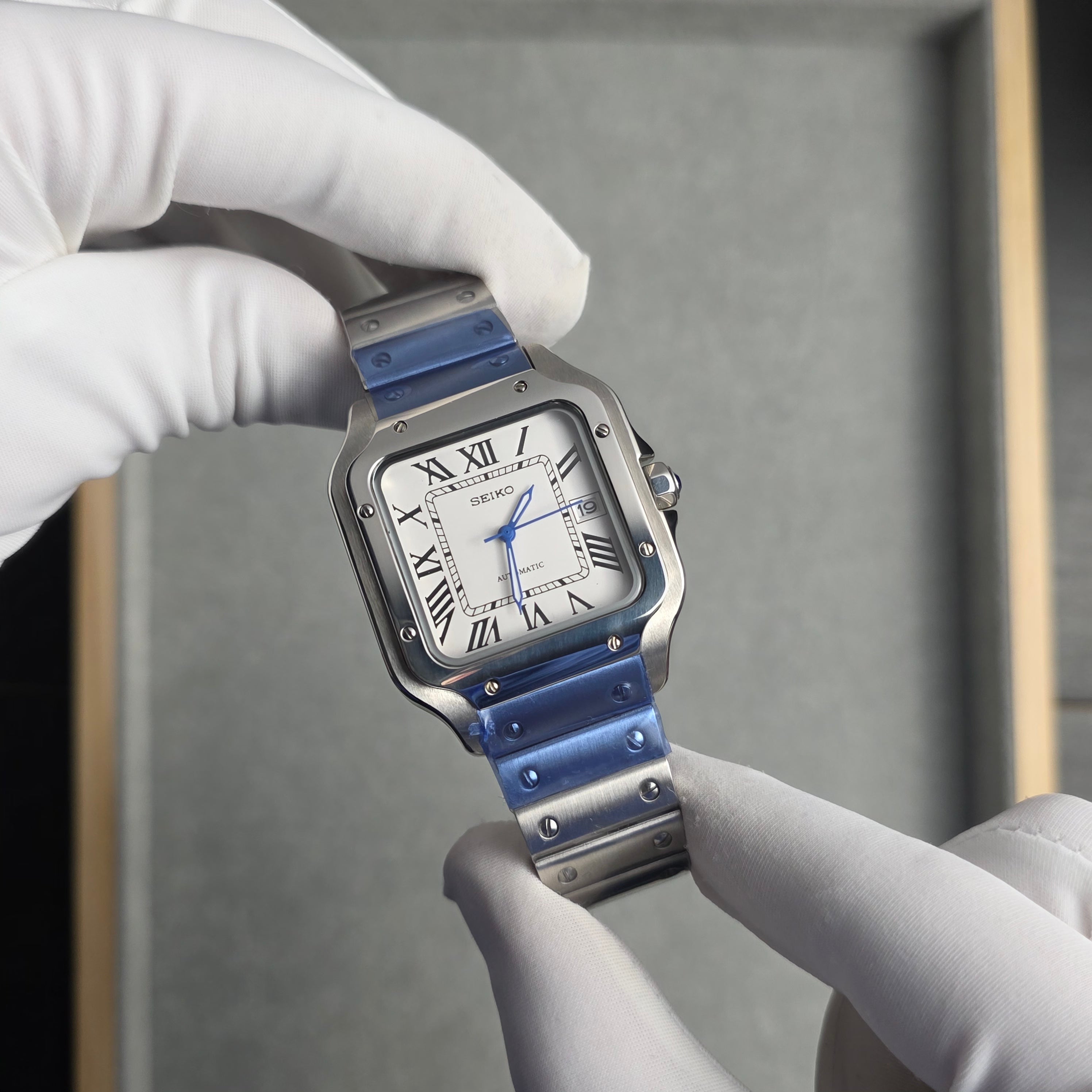 Seiko Santos White