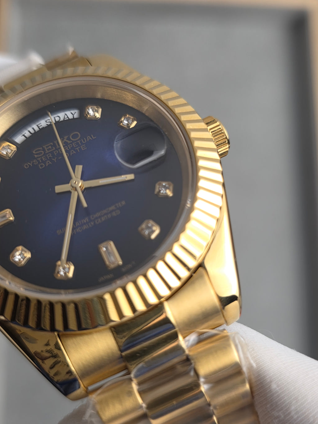Seiko Day-Date Blue